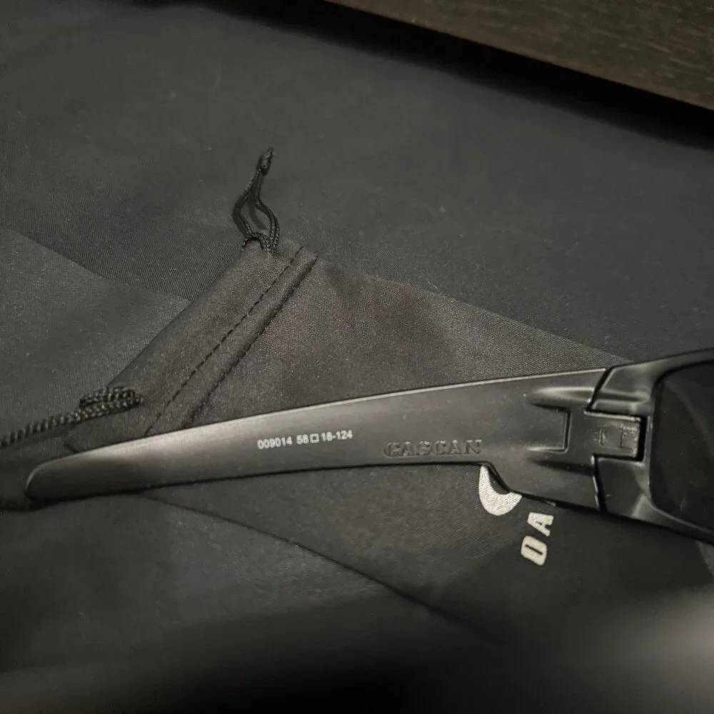 Oakley Gascan Mens Sunglasses 9014 Blue Reflective Lenses - Picture 8 of 9